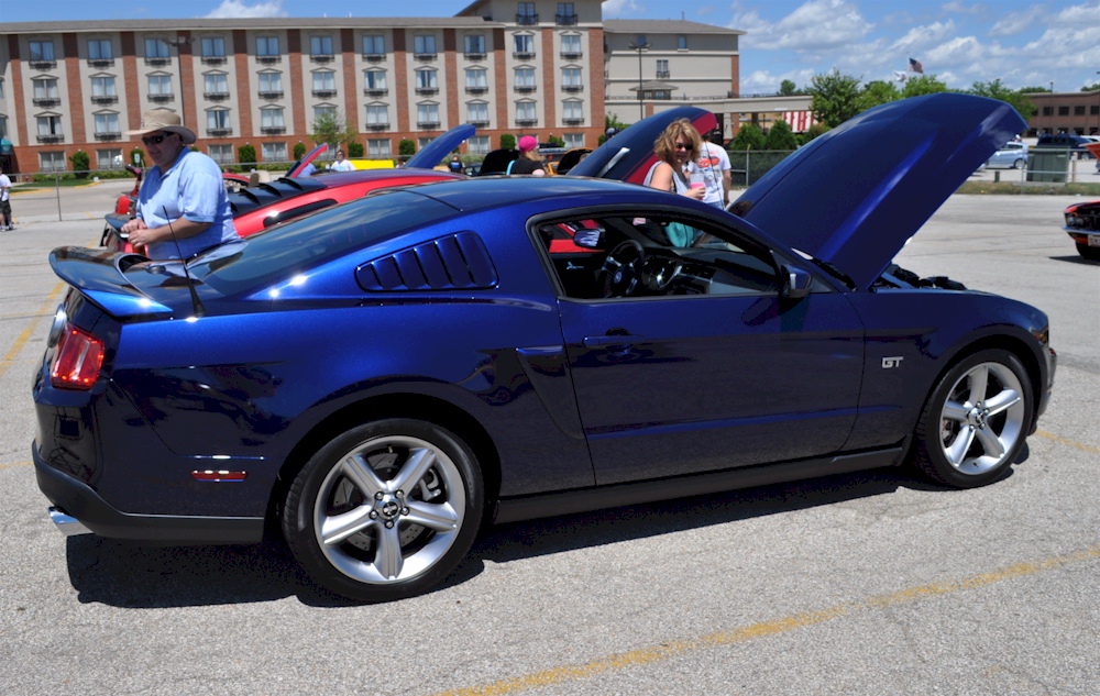 Kona Blue 10 Mustang GT
