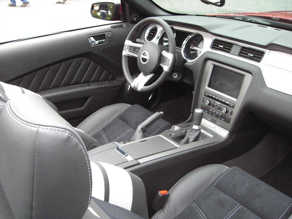 Dash 2011 SMS 302 Mustang Convertible