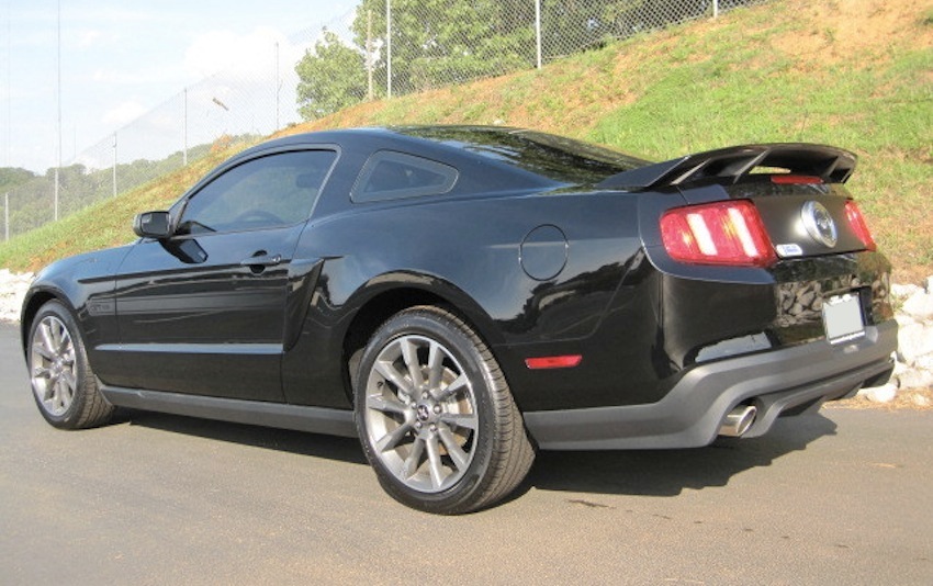 Black 11 Mustang GTCS