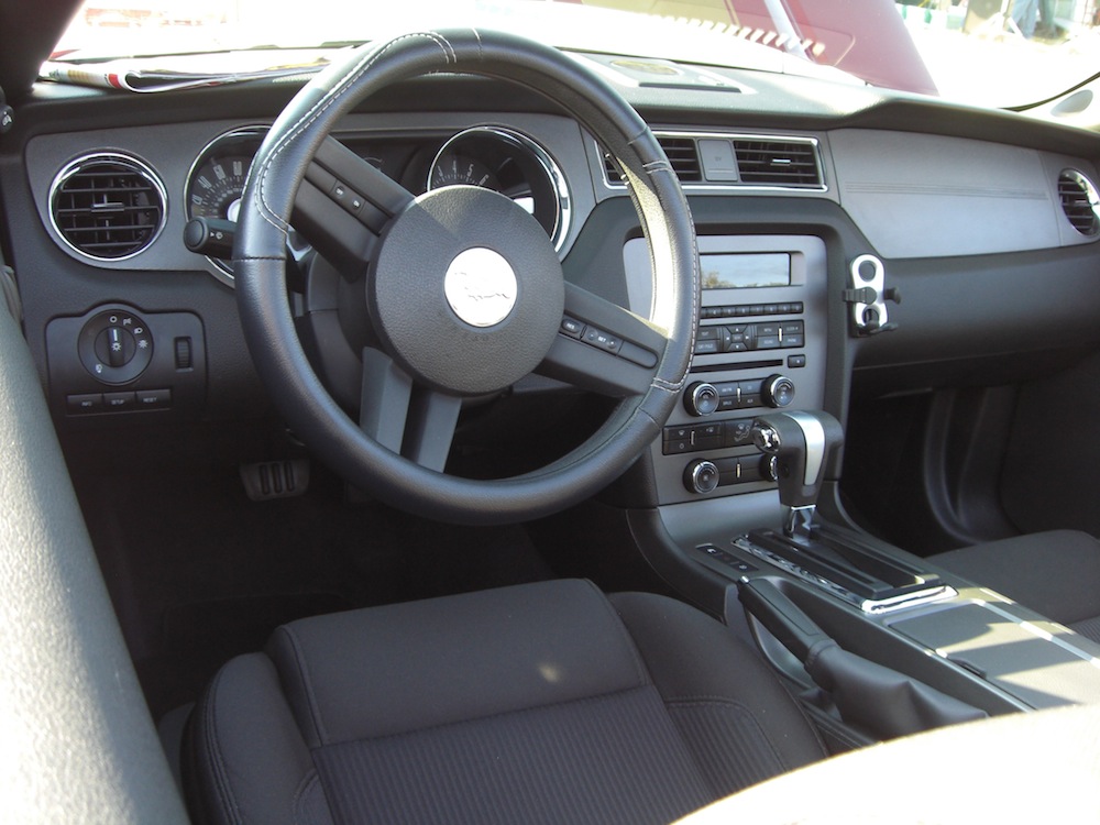 Interior 2011 Mustang GT convertible