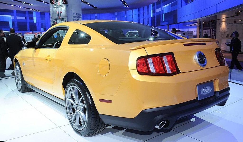 Yellow Blaze 11 Ford Mustang GT